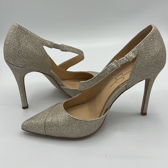 Elegant Gold High Heel Shoe - Picture 3 of 5